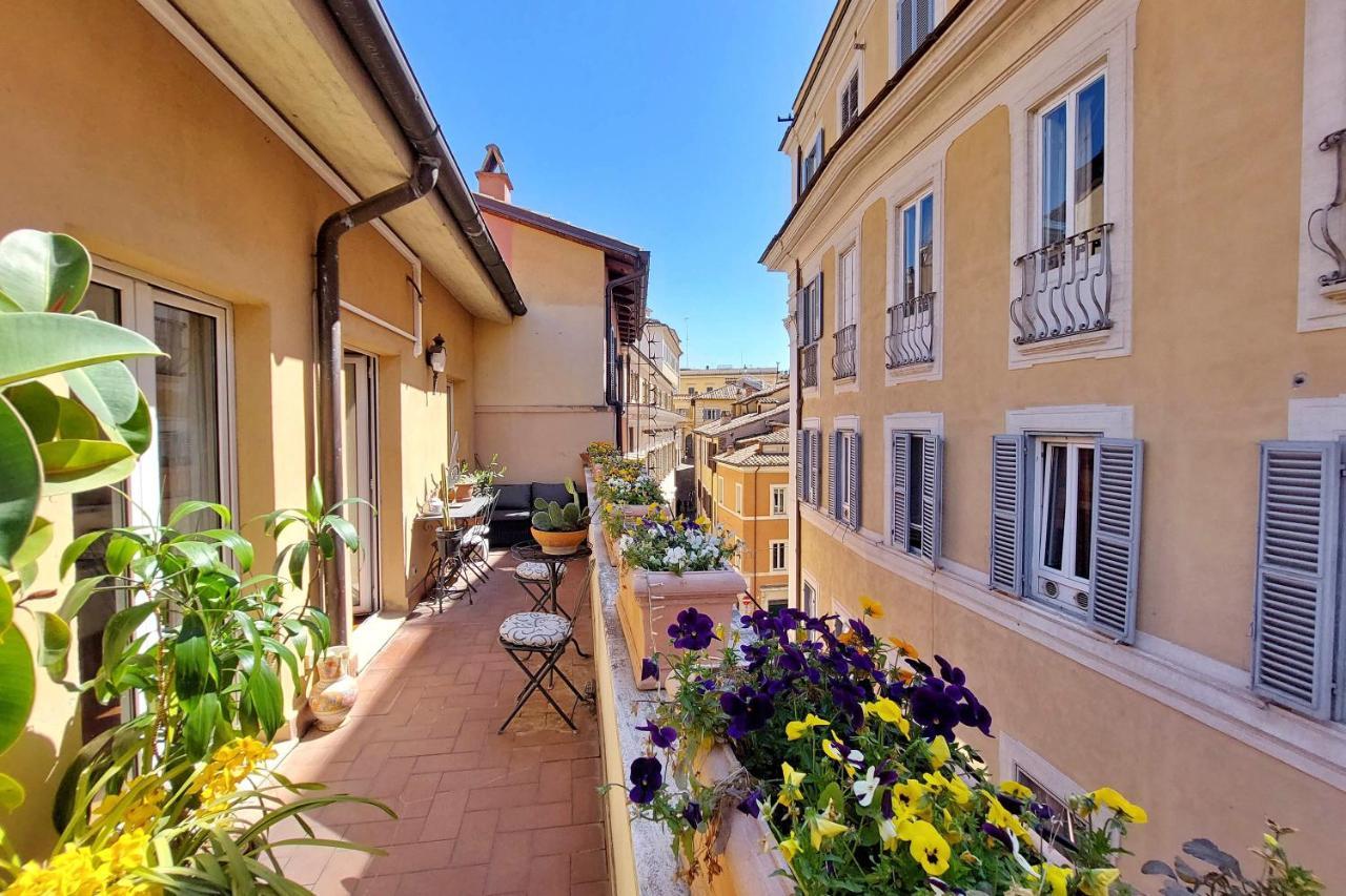 4Bnb - Luxury Trevi Apartment W Terrace Рим Экстерьер фото