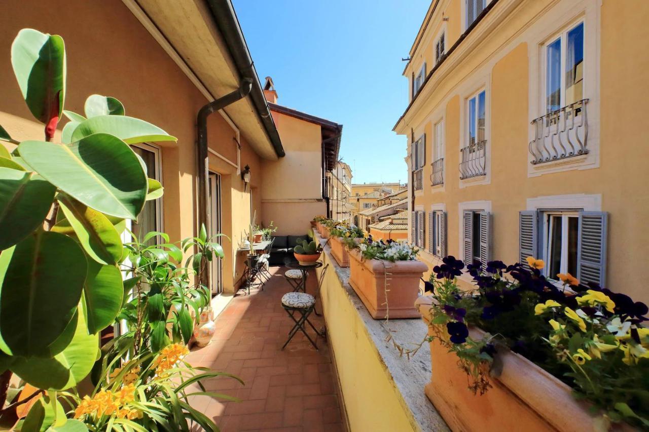 4Bnb - Luxury Trevi Apartment W Terrace Рим Экстерьер фото