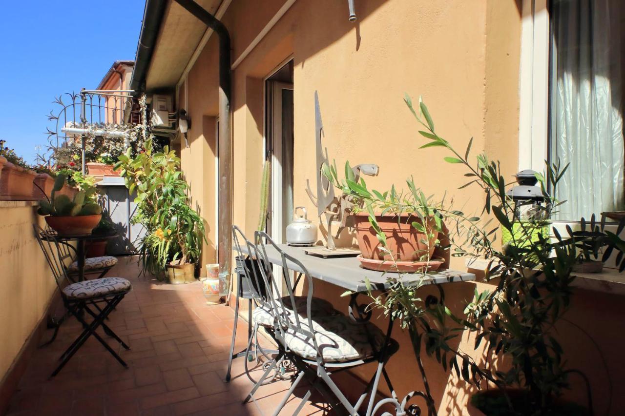 4Bnb - Luxury Trevi Apartment W Terrace Рим Экстерьер фото