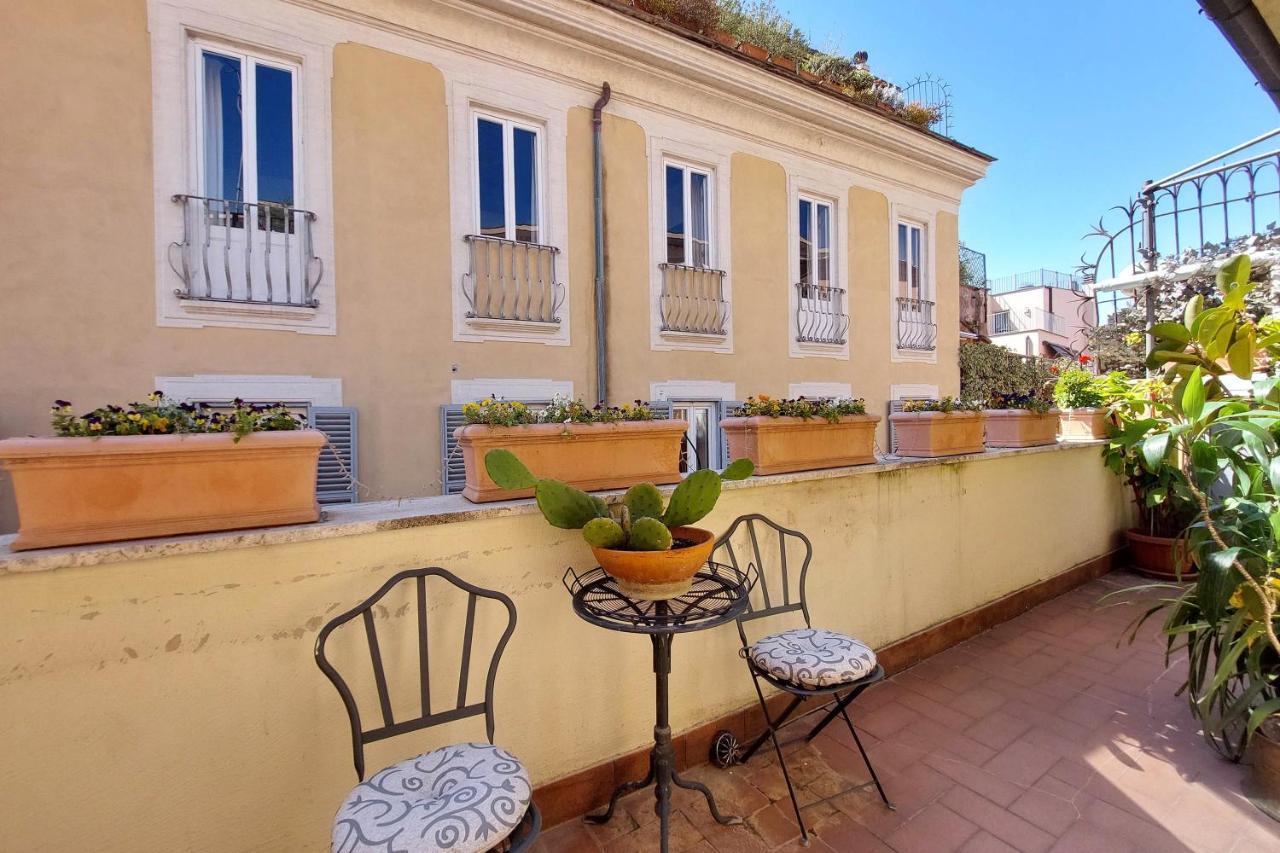 4Bnb - Luxury Trevi Apartment W Terrace Рим Экстерьер фото